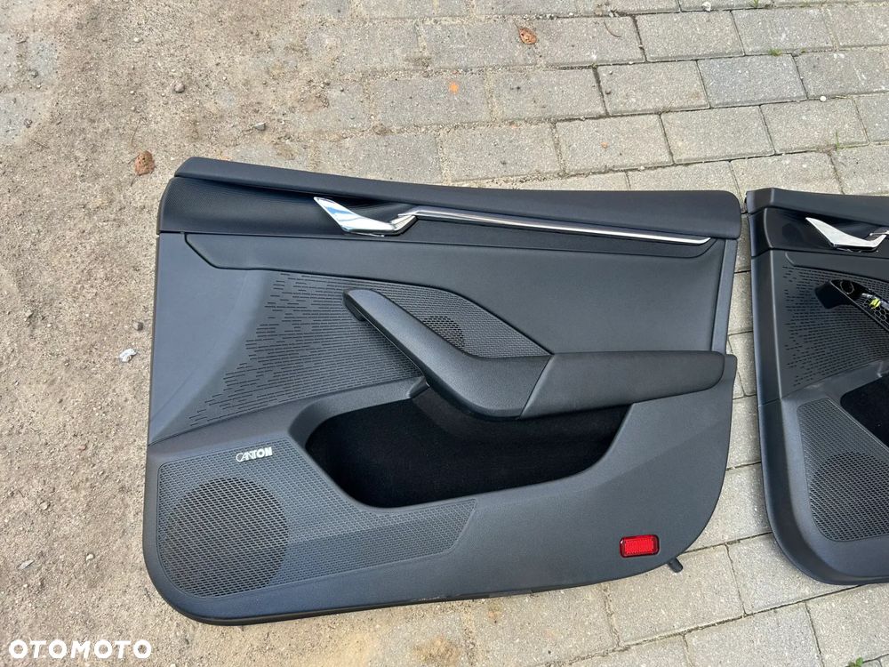 FOTELE KANAPA BOCZKI TUNEL SKODA OCTAVIA 4 IV SKÓRA KOMPLET - 24