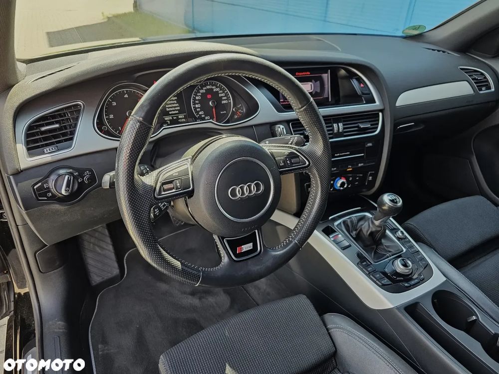 Audi A4 Avant 2.0 TDI DPF S line Sportpaket - 4