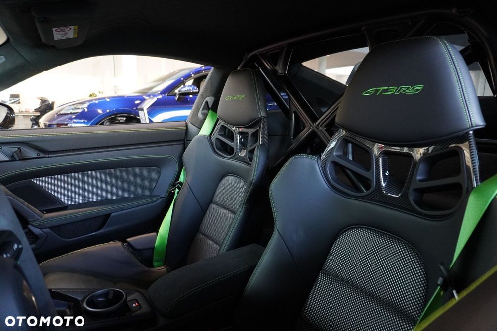 Porsche 911 GT3 RS - 12