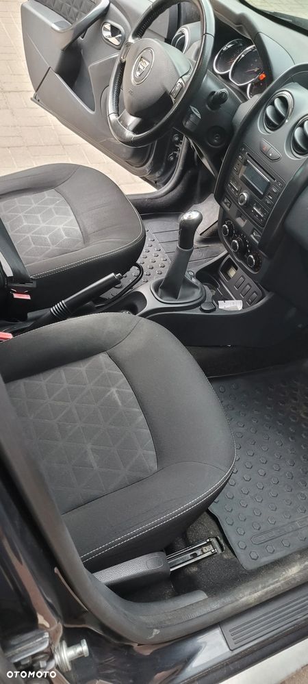 Dacia Duster 1.6 Laureate - 12