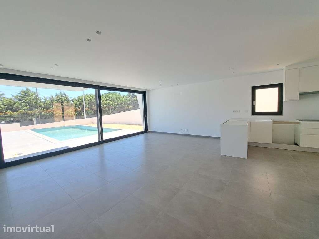 Moradia T4 nova com piscina e vista para o Castelo de Óbidos - Grande imagem: 5/41