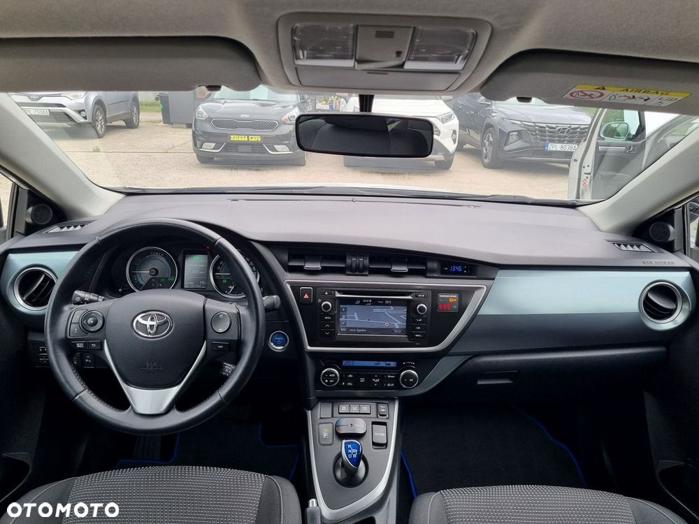 Toyota Auris Hybrid 135 Comfort - 14