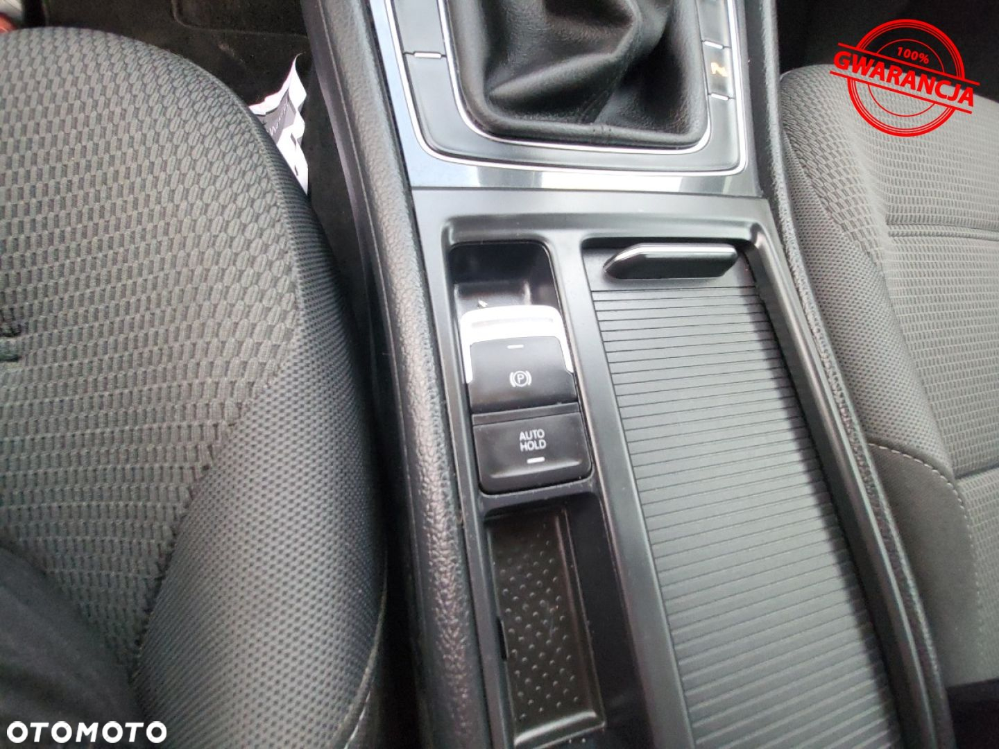 Volkswagen Golf - 33