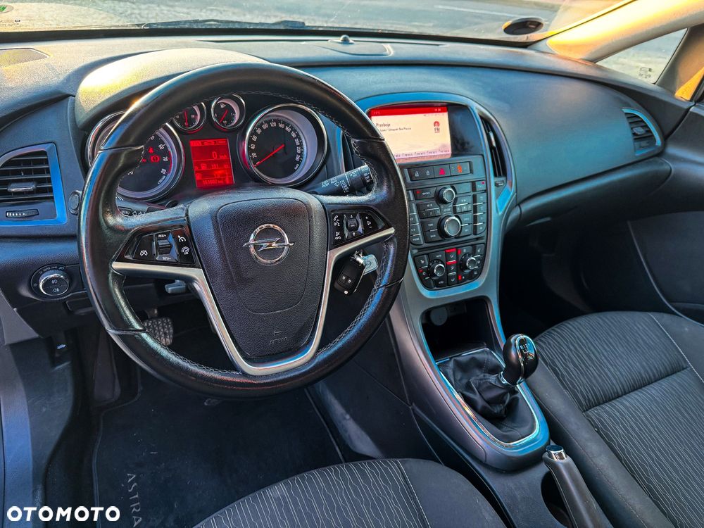 Opel Astra 1.4 Turbo Design Edition - 29