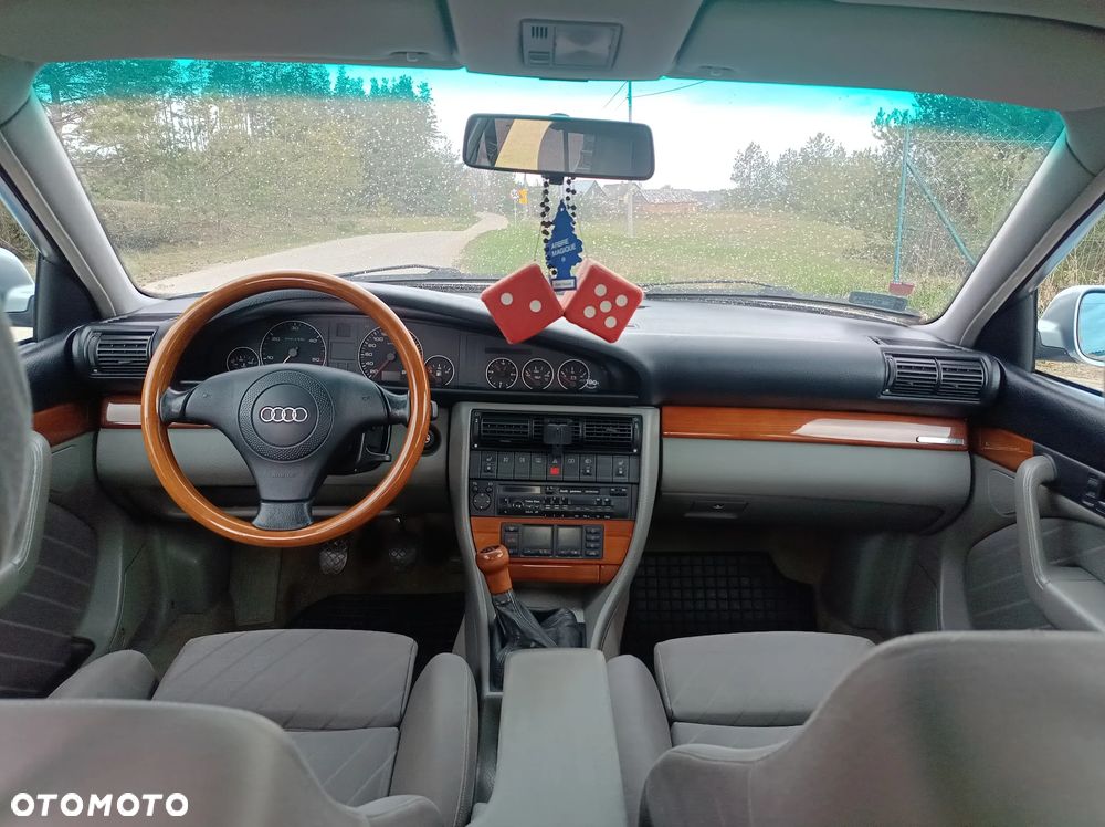 Audi A6 Limousine 2.5 TDI - 5