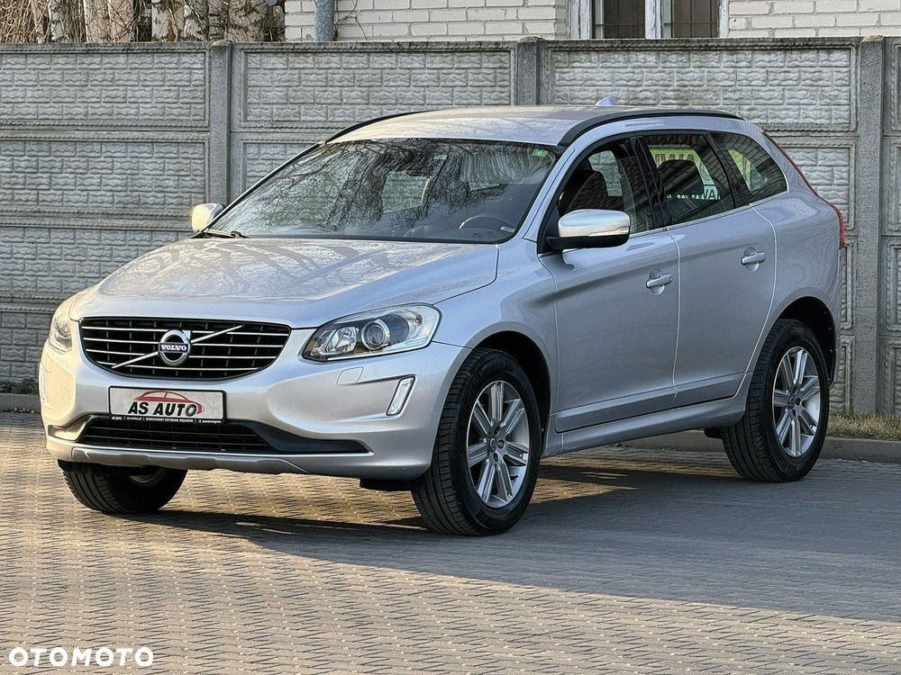 Volvo XC 60 D4 Momentum Pro - 25