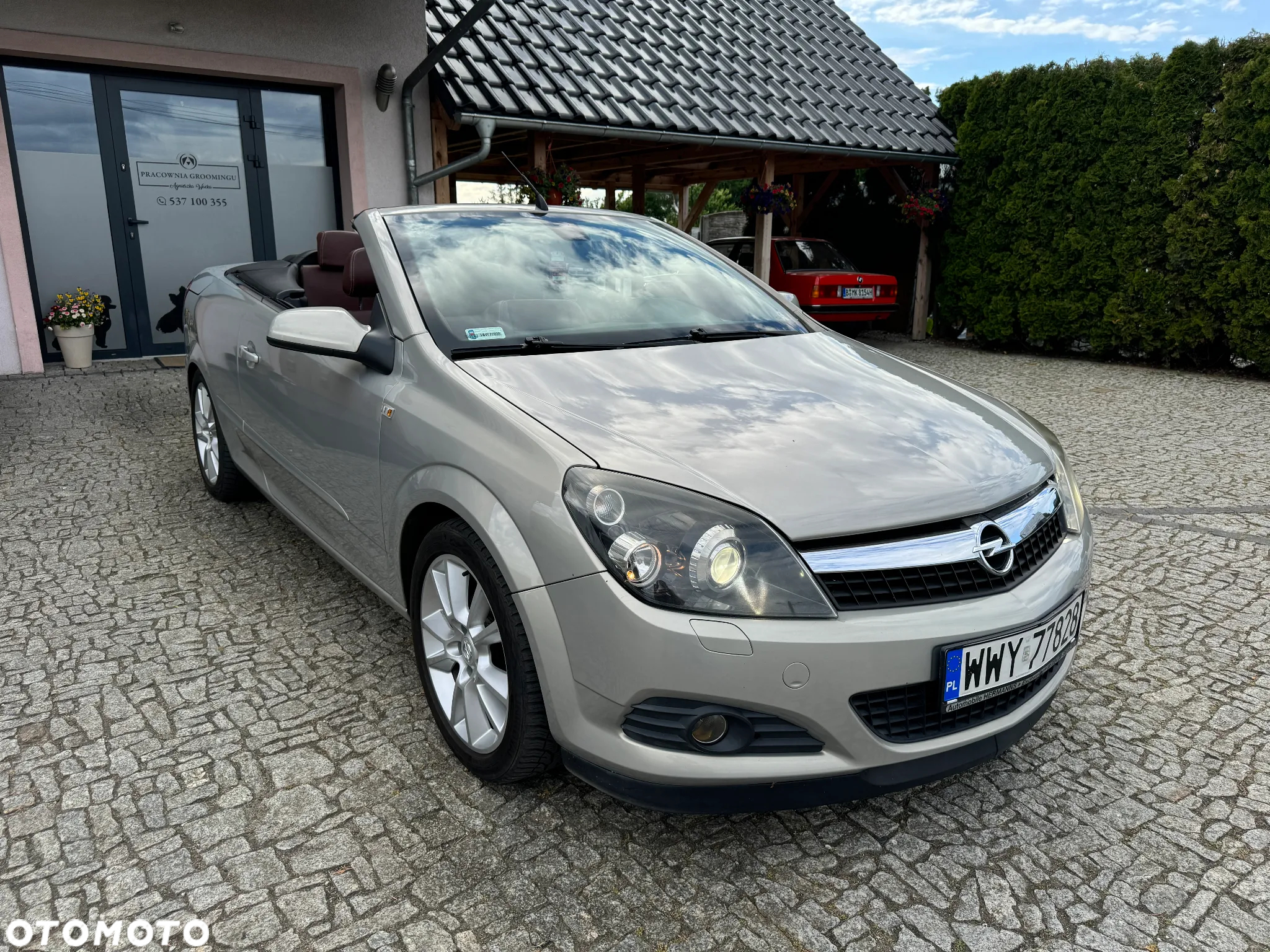 Opel Astra Twin Top 1.8 Automatik Cosmo - 2