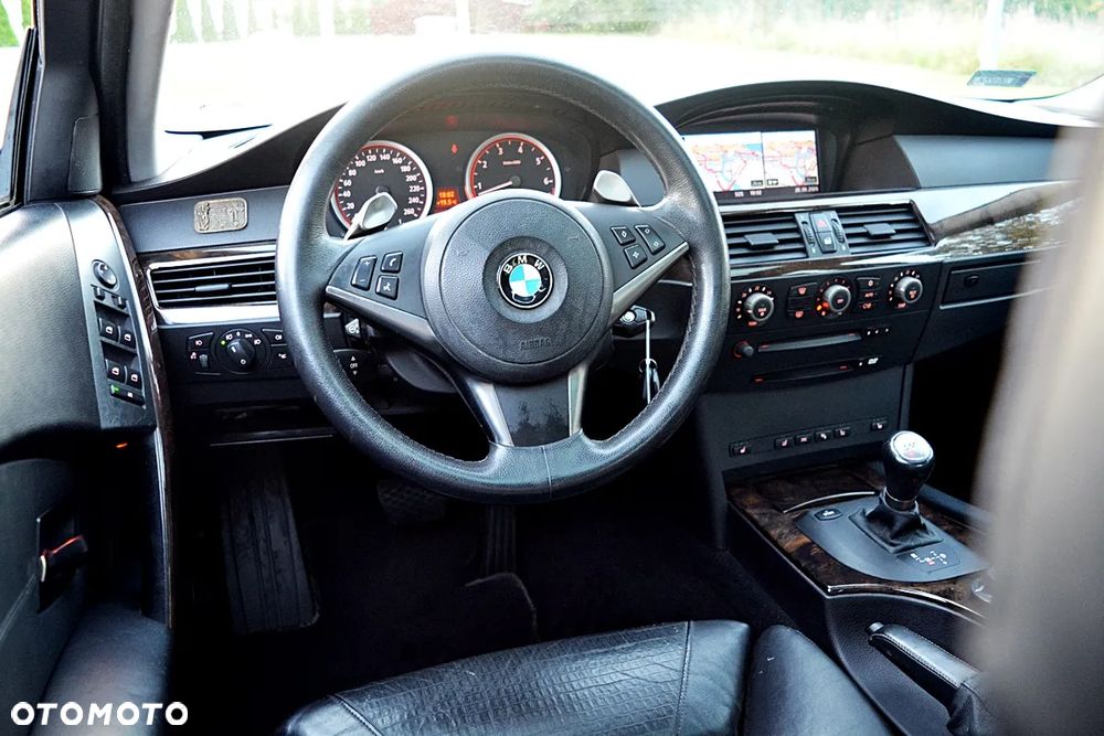 BMW Seria 5 2004 photo 5