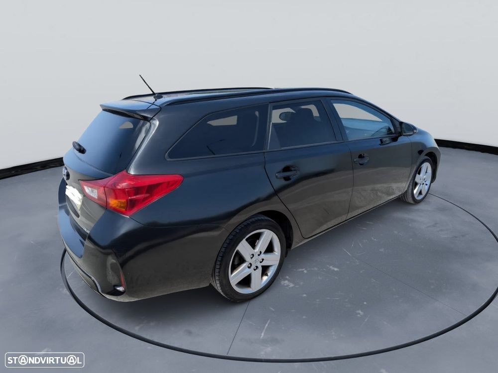 Toyota Auris 1.4 D-4D Comfort+Pack Sport - 18
