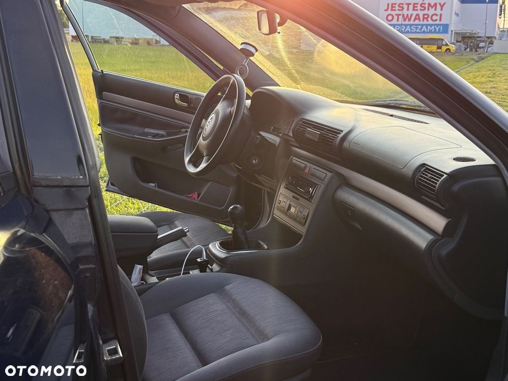 Audi A4 Avant 1.6 - 13