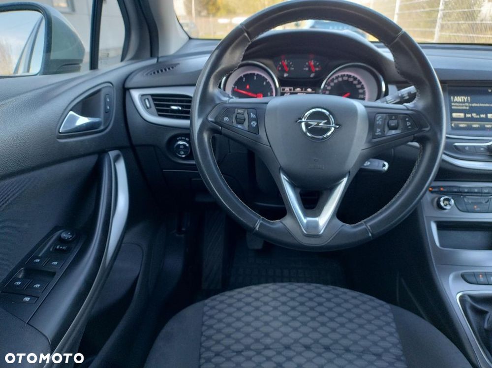 Opel Astra 1.6 CDTI Enjoy - 15