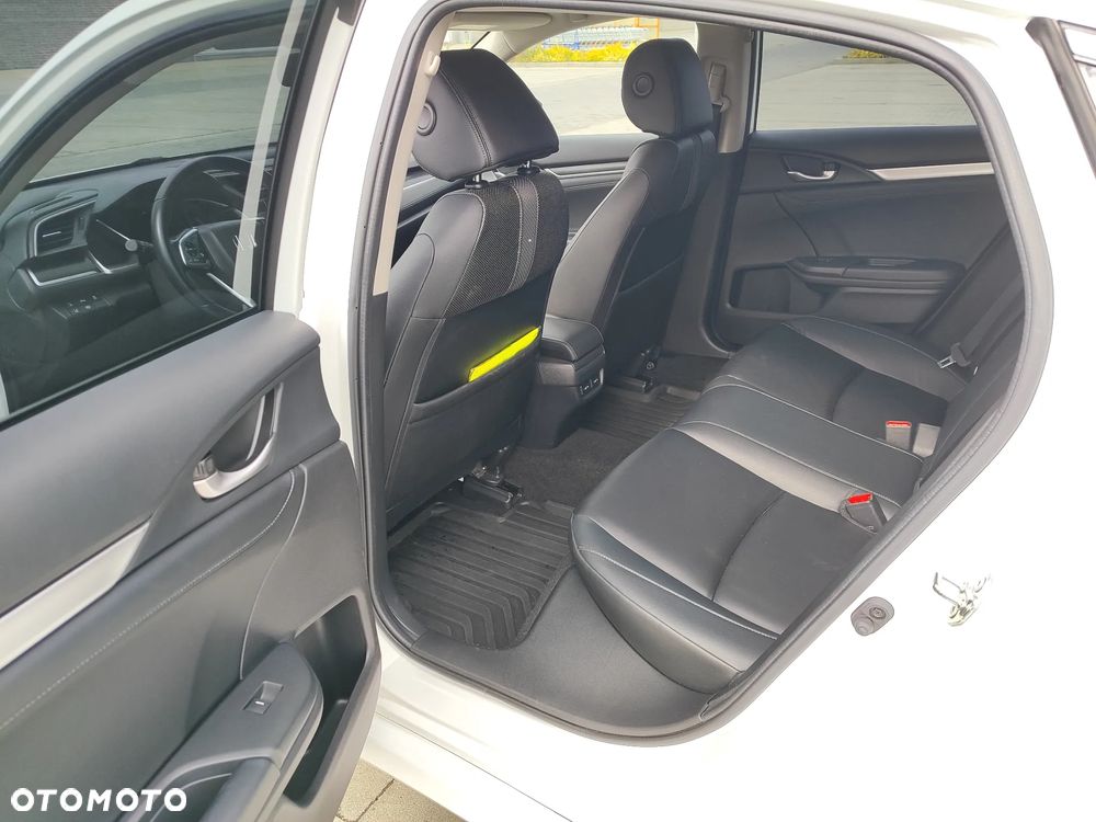 Honda Civic 1.5 T Executive - 11