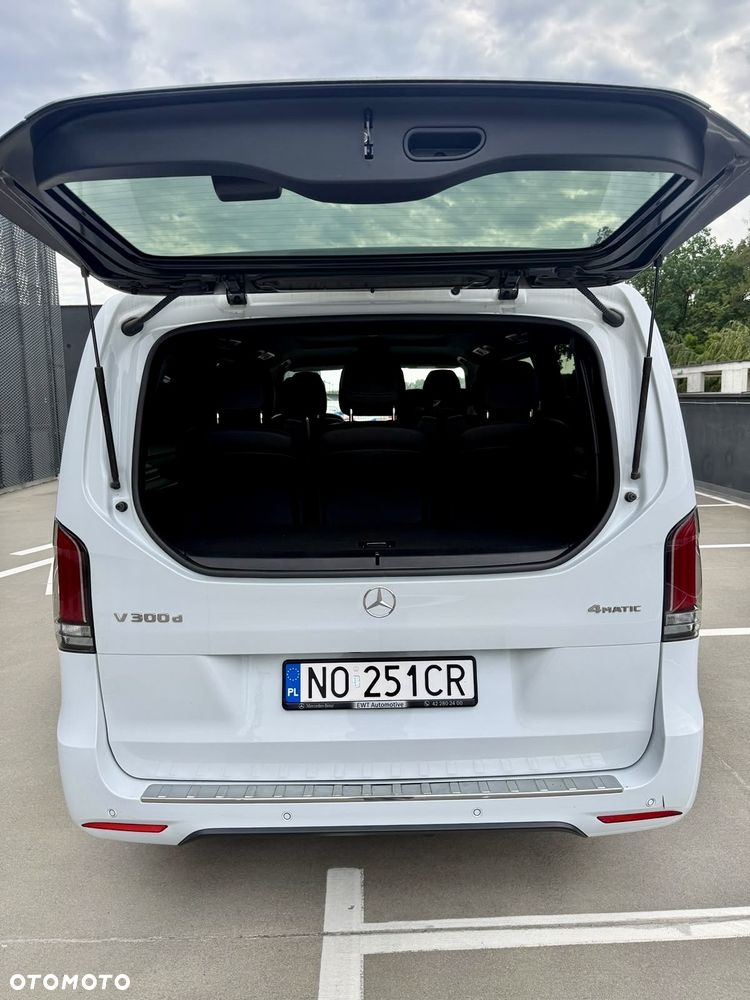 Mercedes-Benz Klasa V - 8