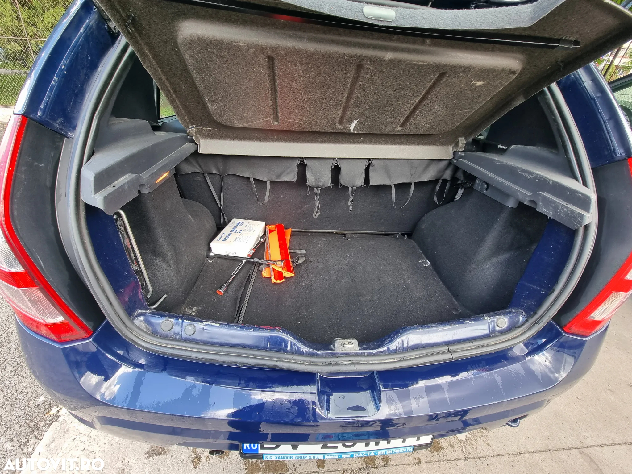 Dacia Sandero 1.2 - 12