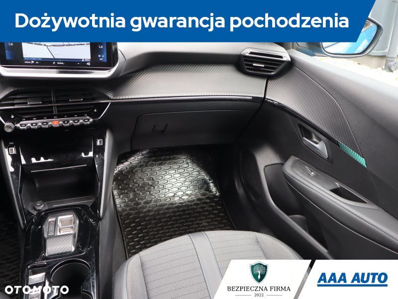 Peugeot 208 - 10