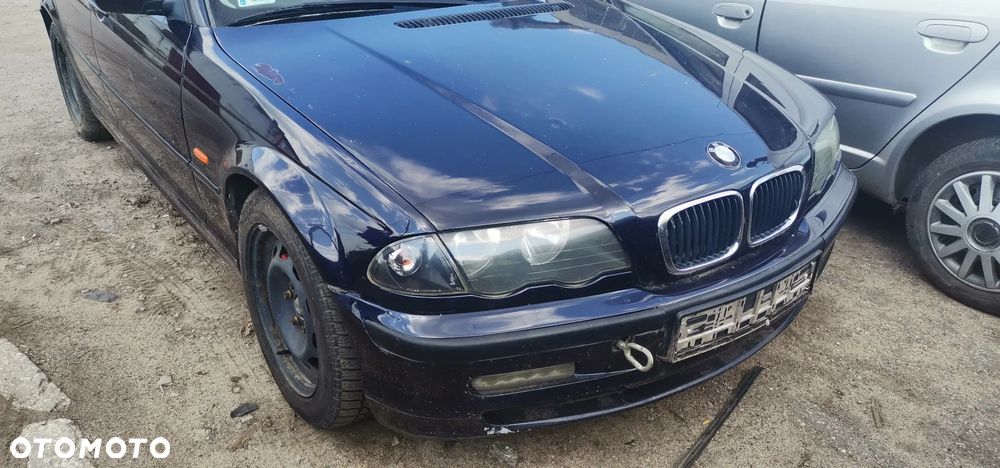 BMW E46 320 2.0D maska lampy zderzaki szyby silnik skrzynia - 1
