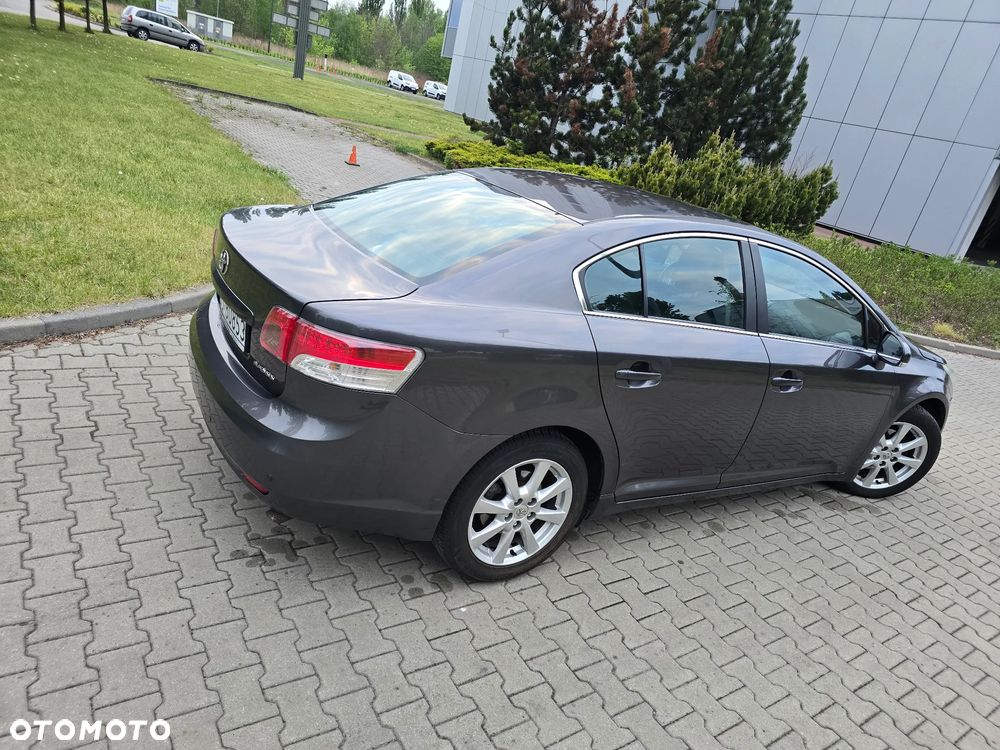 Toyota Avensis 2.0 D-4D Luna - 15