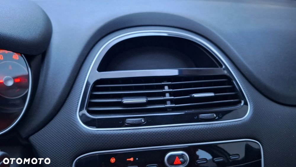 Fiat Punto Evo 1.2 8V Street - 34