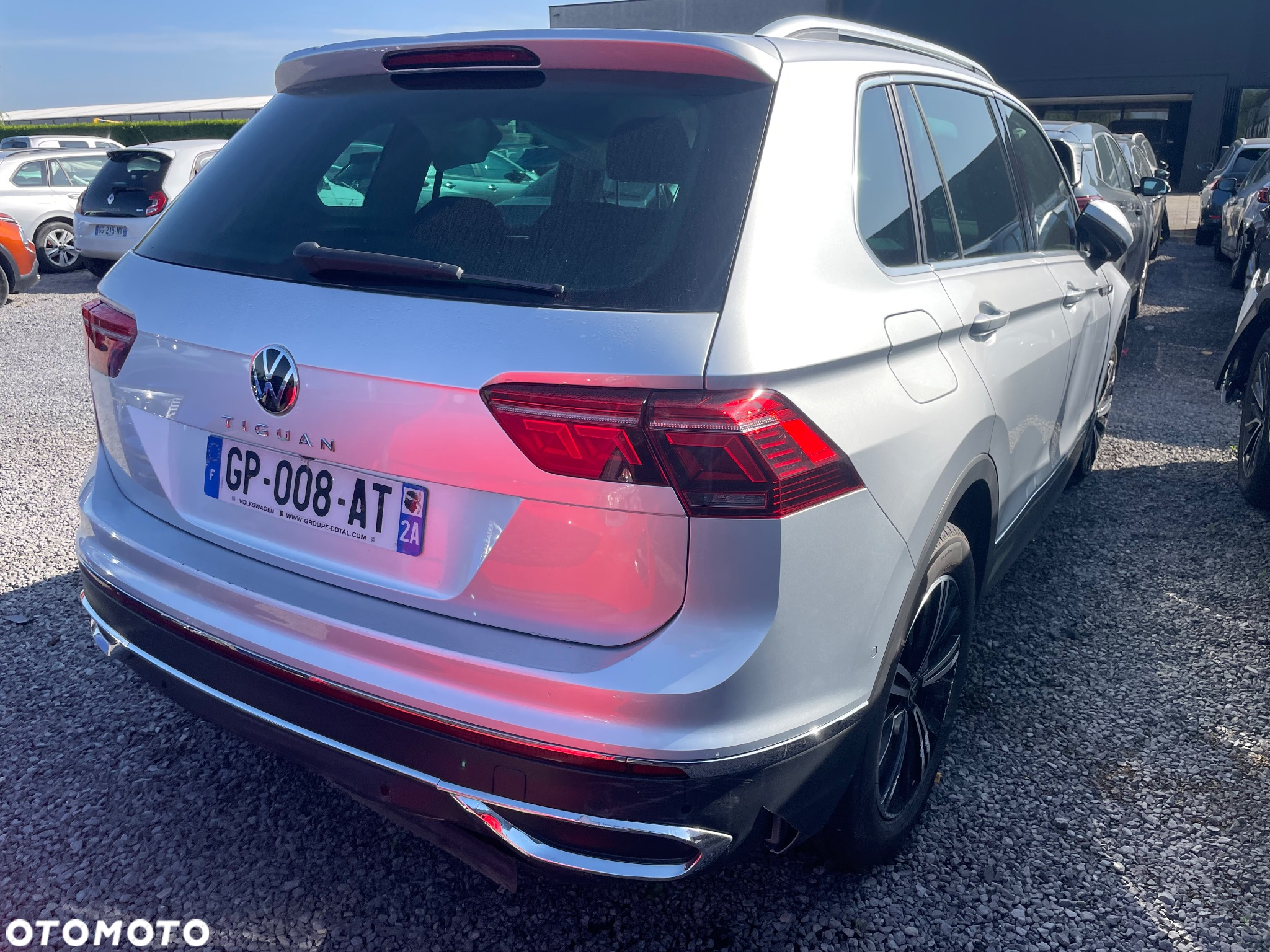 Volkswagen Tiguan - 3