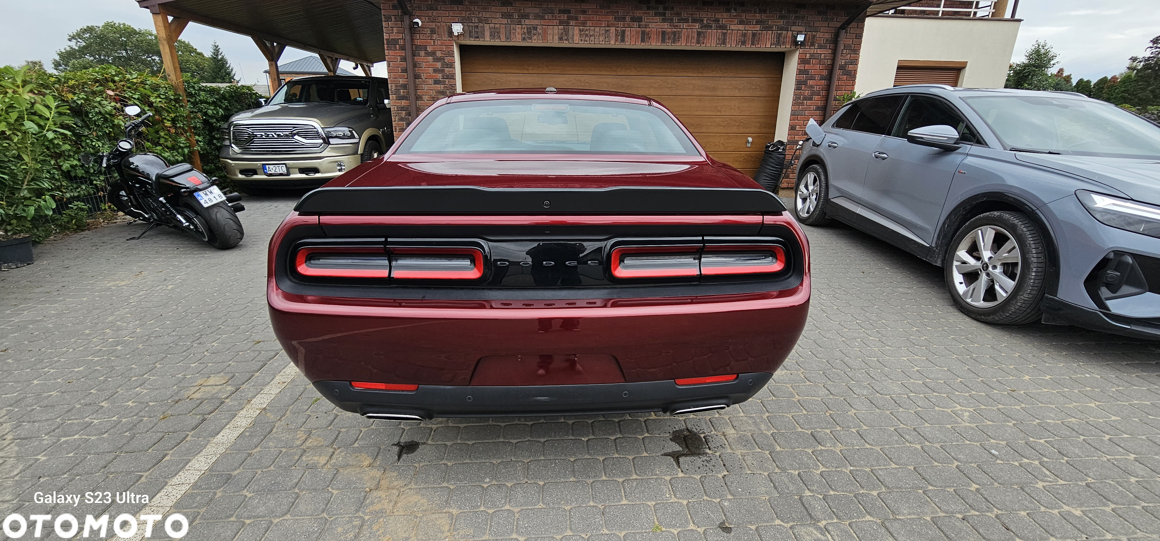 Dodge Challenger - 7