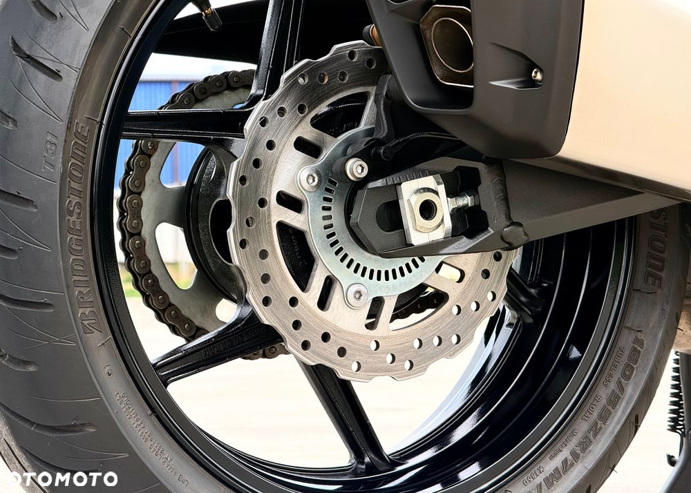 Kawasaki Versys 1000 - 16