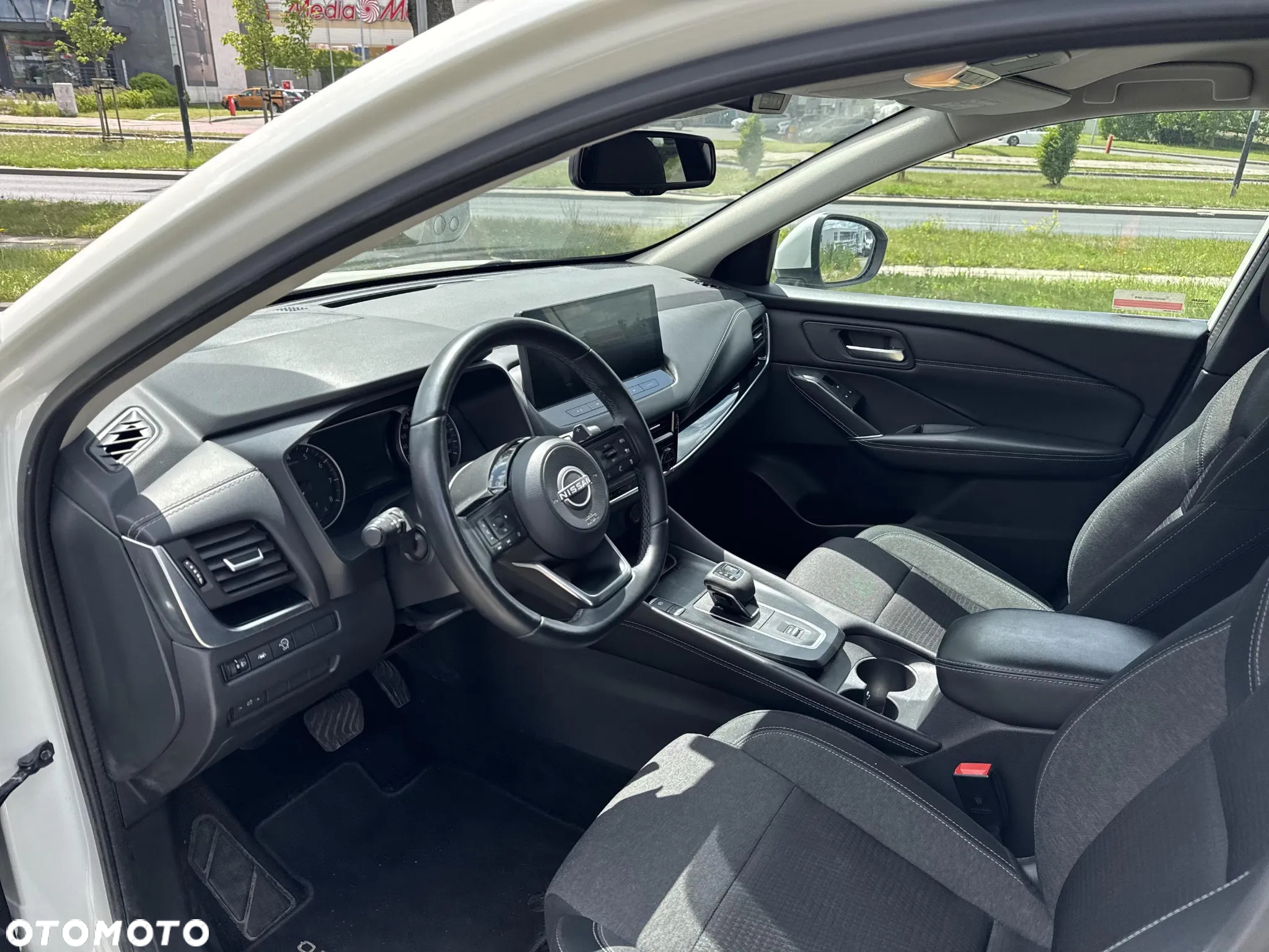 Nissan Qashqai 1.3 DIG-T mHEV N-Connecta Xtronic - 13
