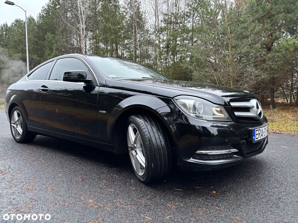Mercedes-Benz Klasa C 180 CGI BlueEff - 8