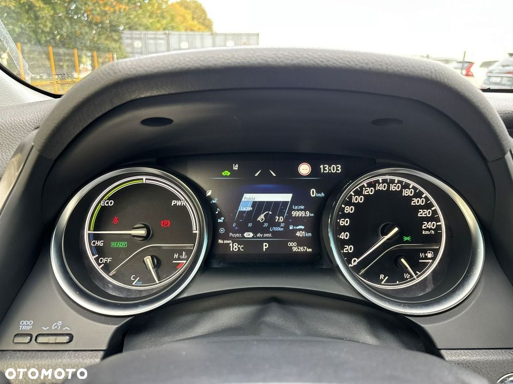 Toyota Camry 2.5 Hybrid Comfort CVT - 22