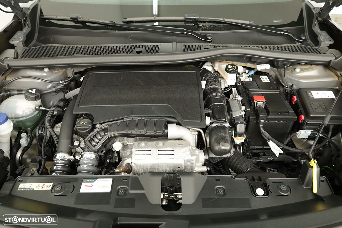 Peugeot 2008 1.2 PureTech Allure - 23
