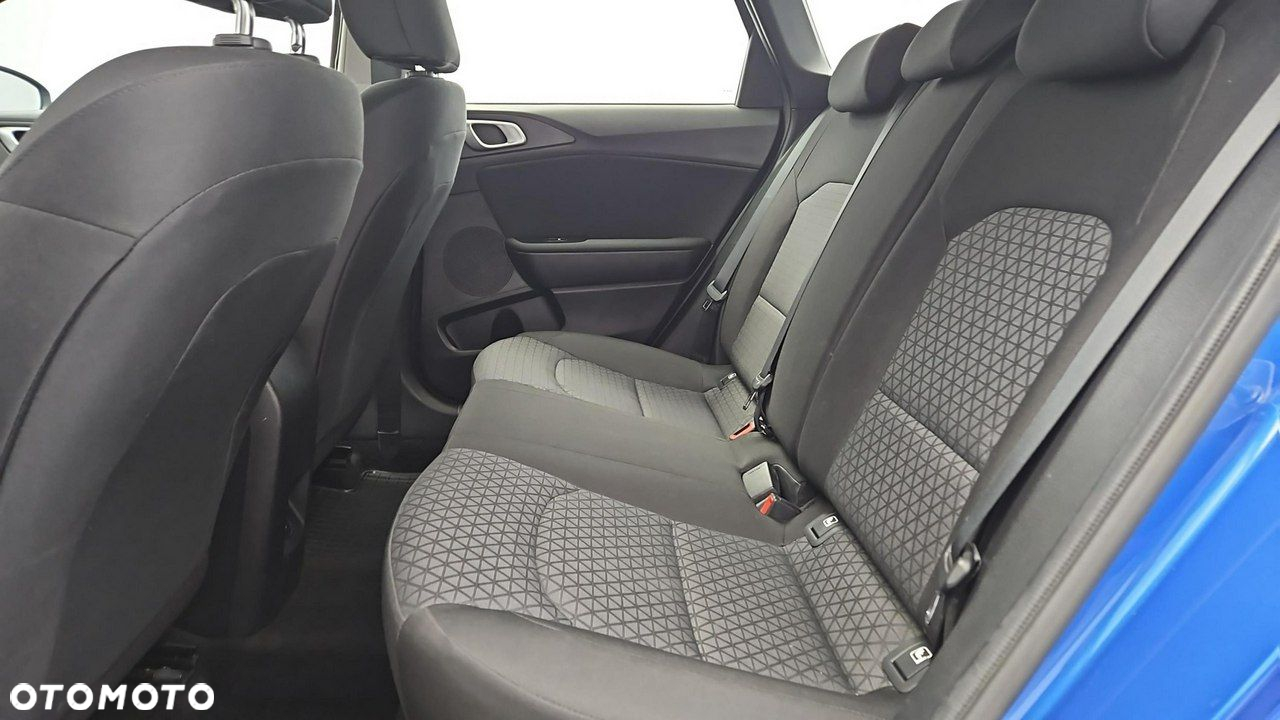 Kia Ceed 1.5 T-GDI S - 22