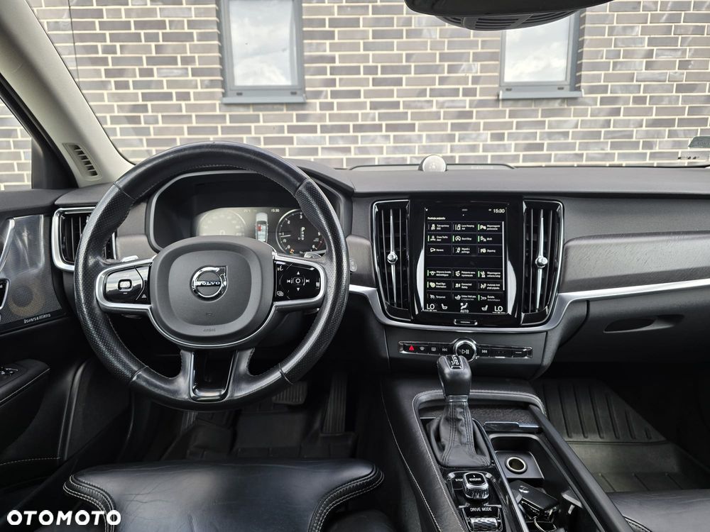Volvo V90 Cross Country D4 AWD - 30