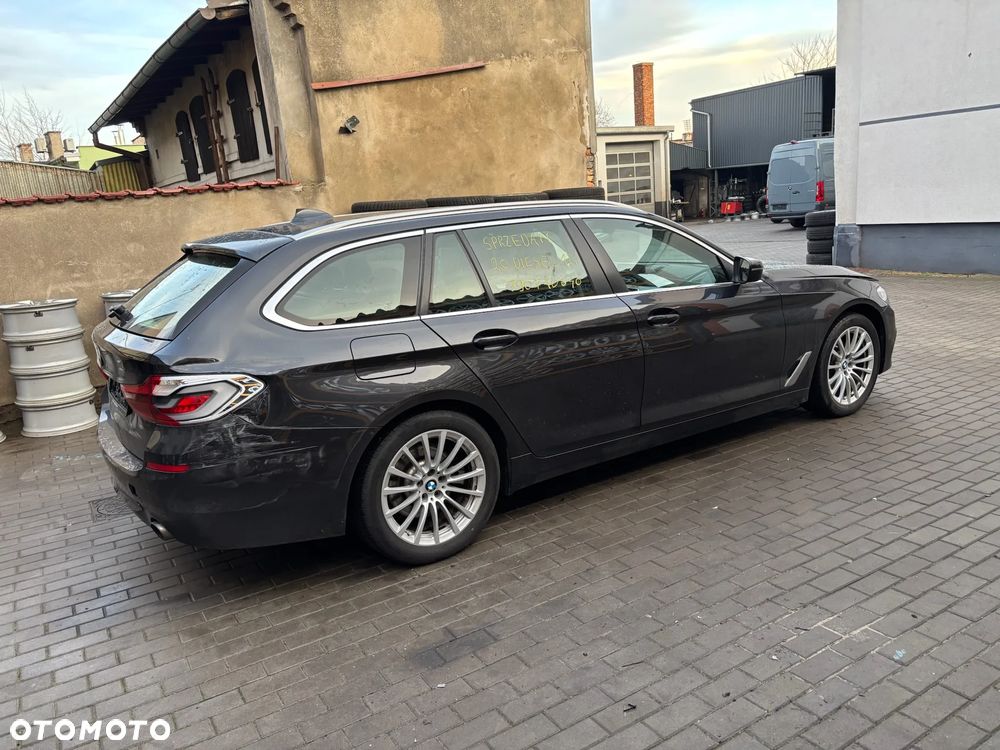 BMW Seria 5 520d - 4