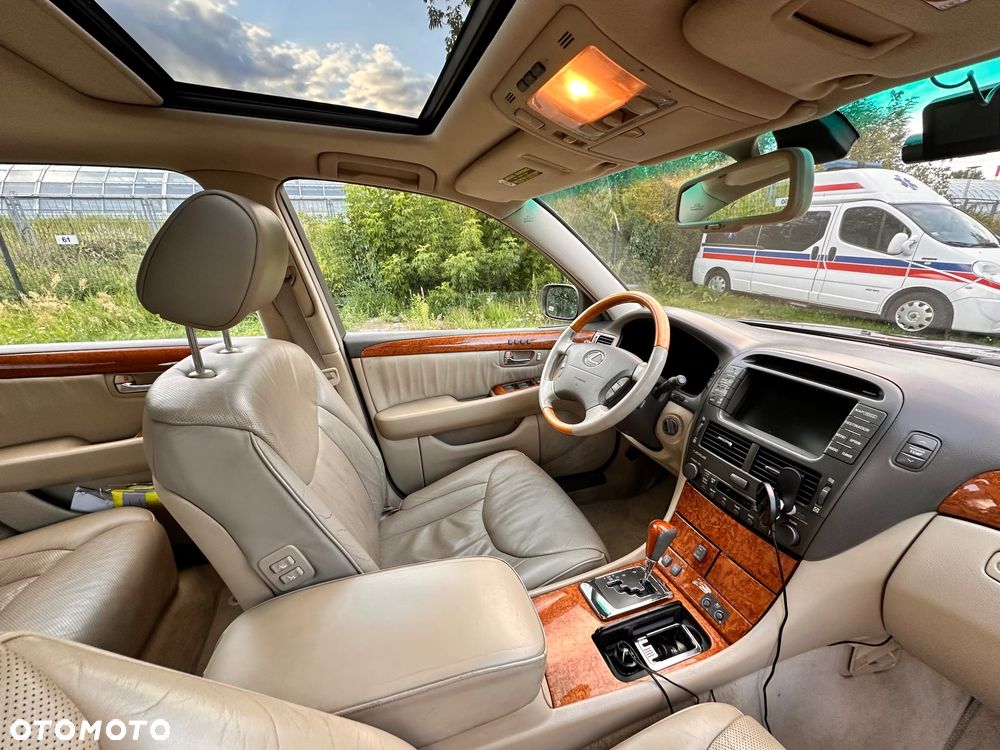 Lexus LS Prestige - 7