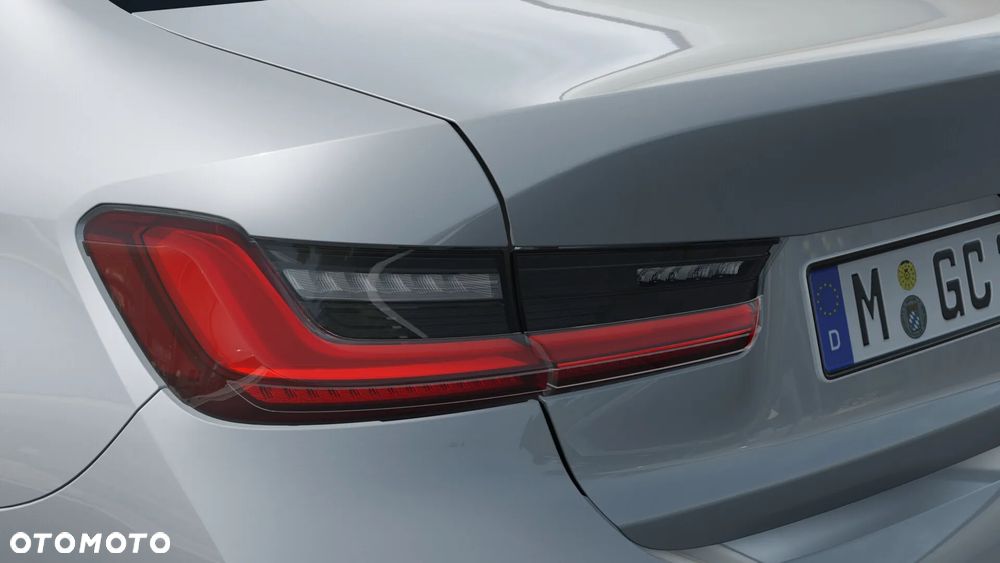 BMW Seria 3 318i M Sport - 8