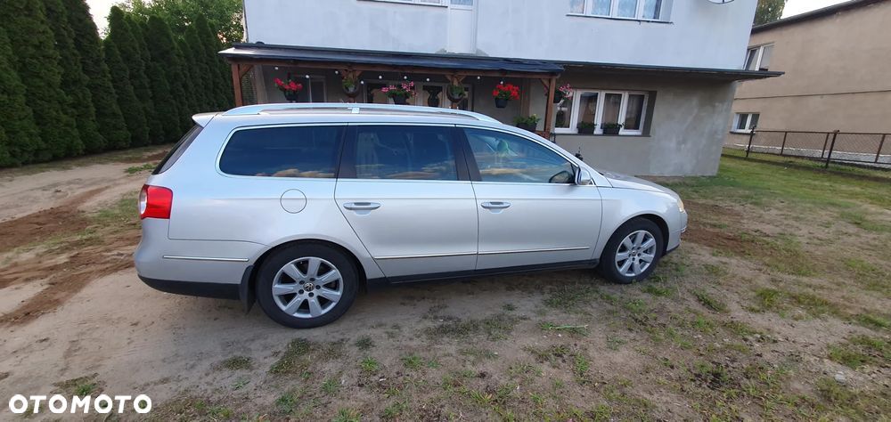 Volkswagen Passat 2.0 TDI DPF Comfortline - 19