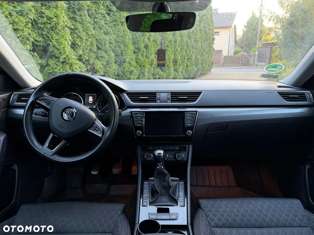 Skoda Superb 2.0 TDI Style - 12