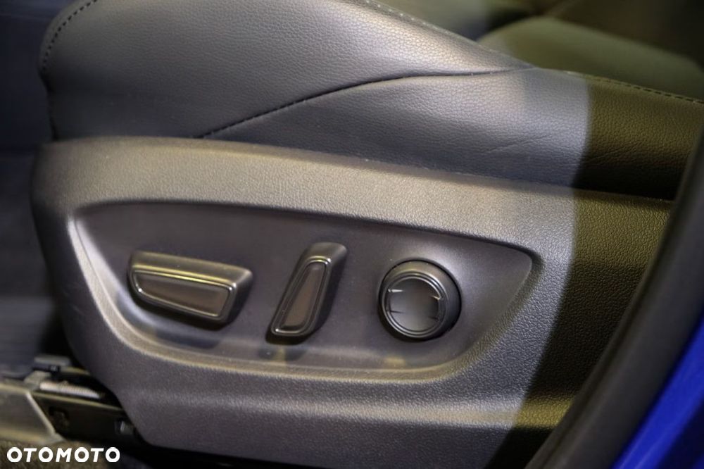 Toyota Corolla Cross 2.0 VVT-i 4x4 Style - 27