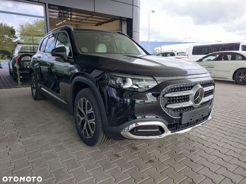 Mercedes-Benz GLB - 4
