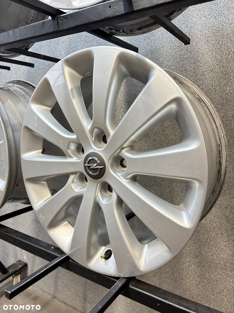 4 Felgi Alu. Opel Astra J, Insignia B,C Zafira C, 17", ET44 - 16