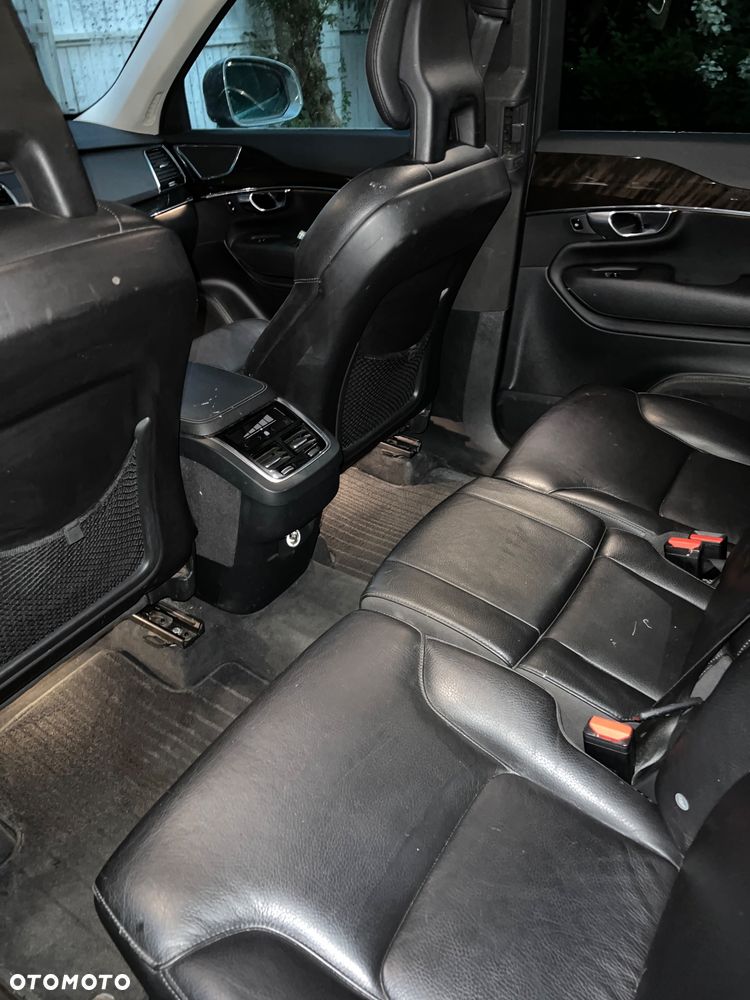 Volvo XC 90 T6 AWD Momentum 7os - 11