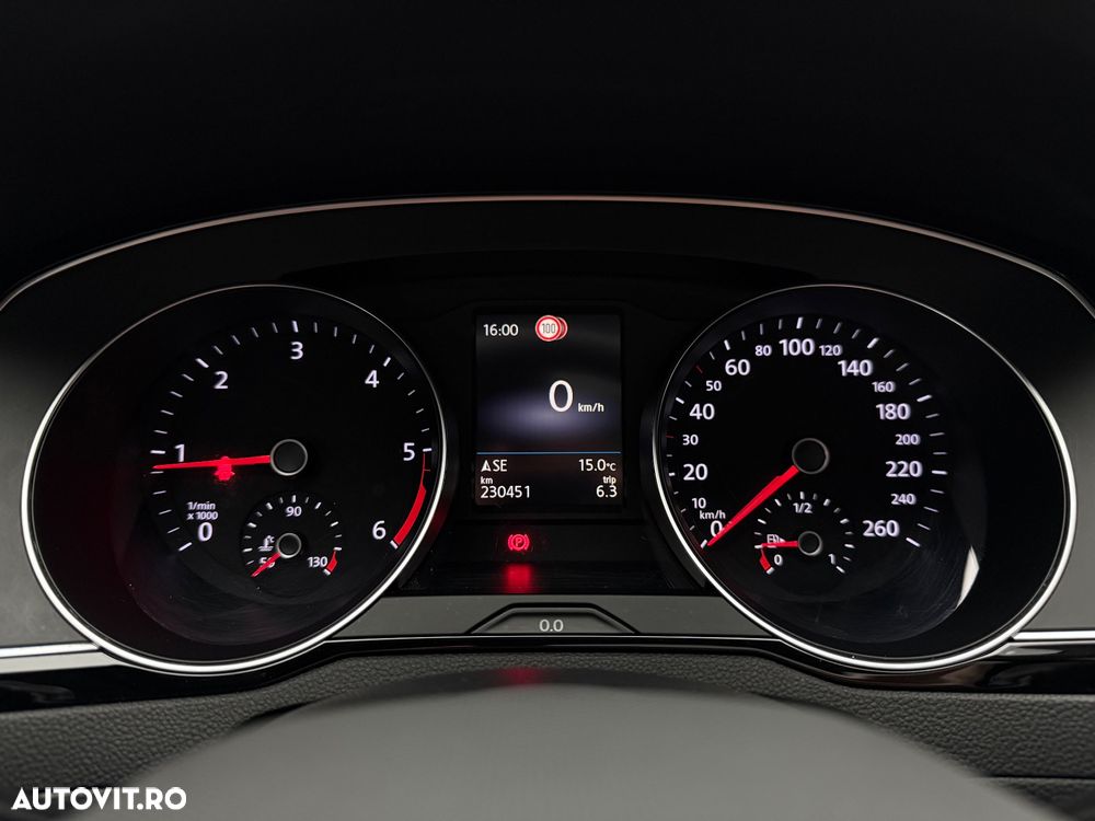 Volkswagen Passat 2.0 TDI SCR Business - 10