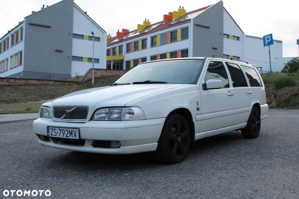Volvo V70 - 1
