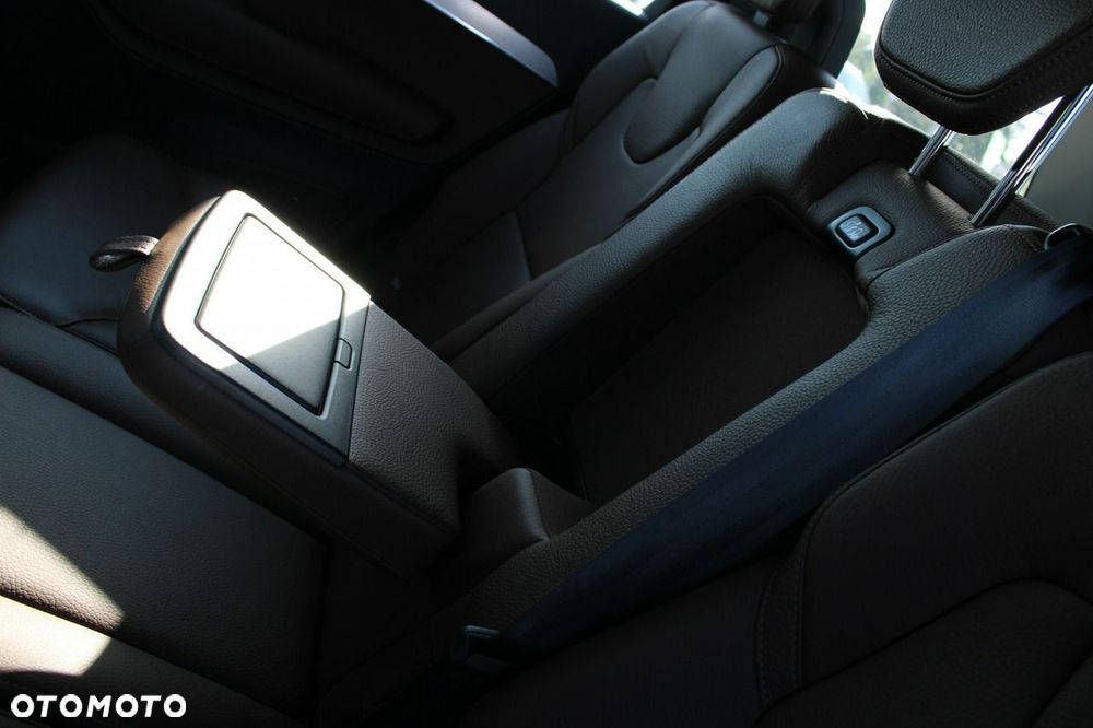 Volvo XC 90 - 32