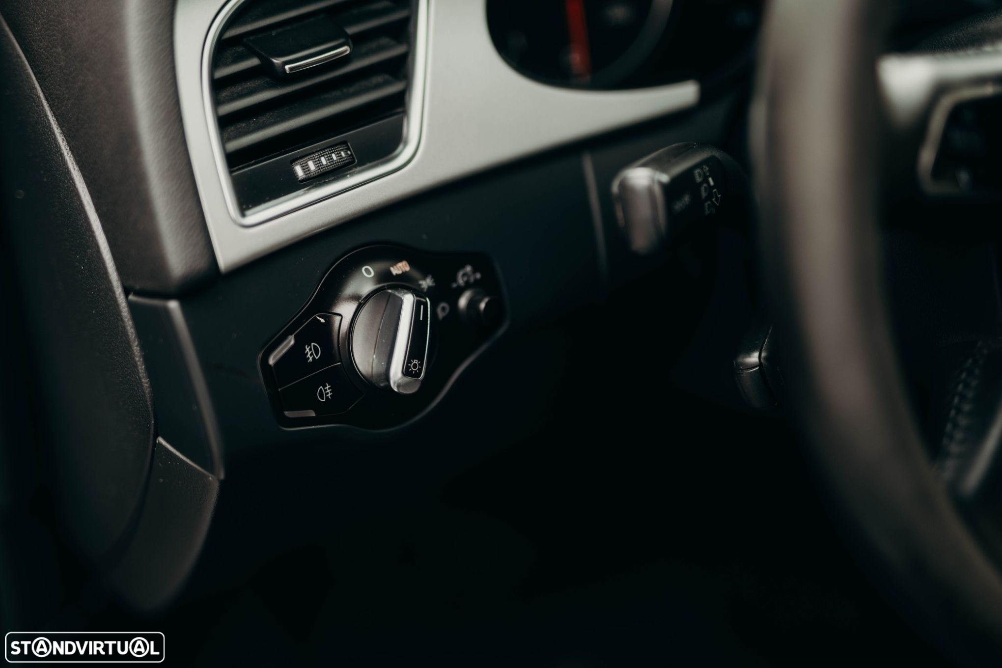Audi A4 Avant 2.0 TDI Advance - 34