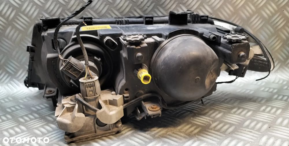 LAMPA REFLEKTOR LEWY PRAWY XENON BMW 3 E46 SEDAN - 7