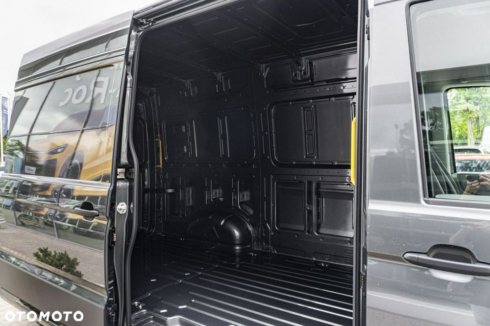 Volkswagen Crafter - 11