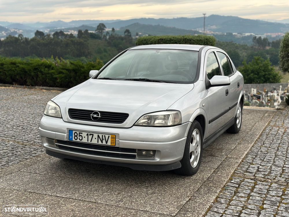 Opel Astra 1.4i 16V Sport - 2