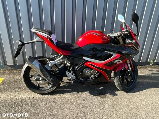 QJMOTOR SRK 125R - 3