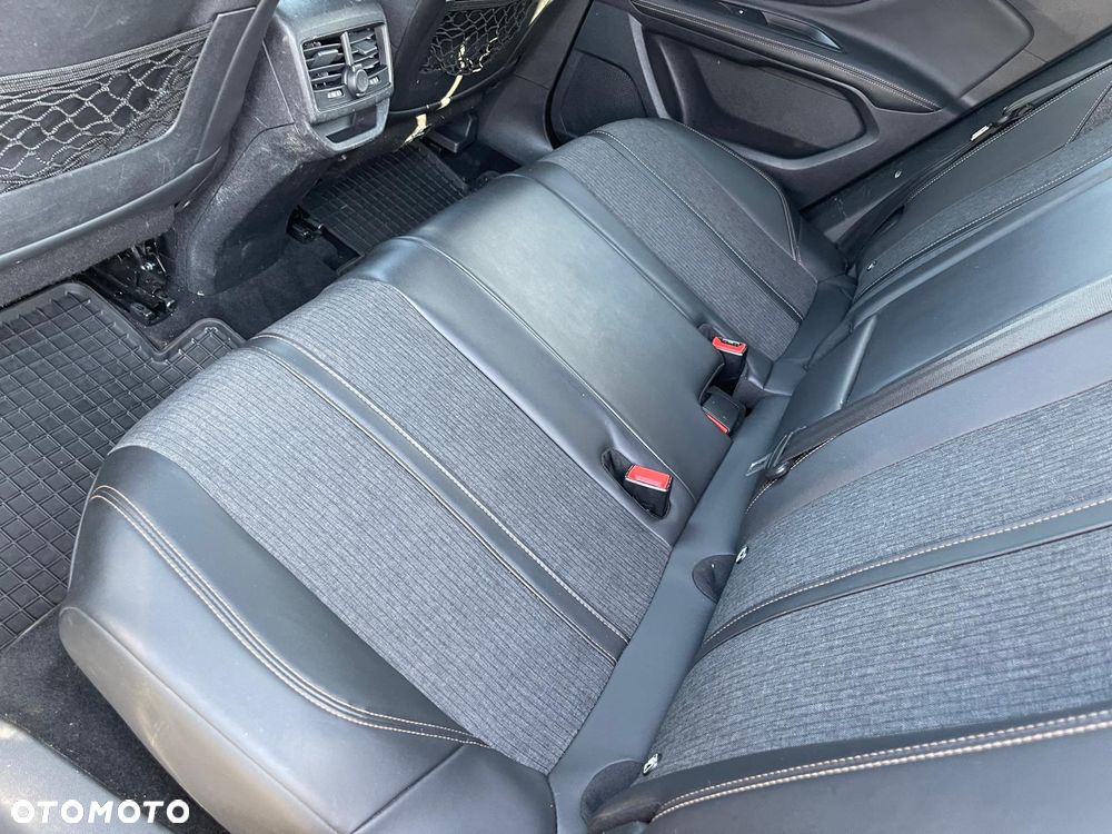 Peugeot 3008 1.2 PureTech Allure - 27