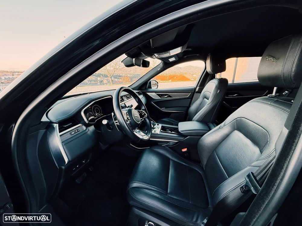 Jaguar F-Pace - 19